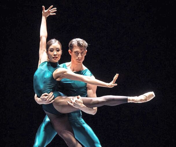 Großartiges Tanzfest: Die „Ballet Reunion“ im Theaterhaus – hier Hyo-Jung Kang und Brendan Saye.