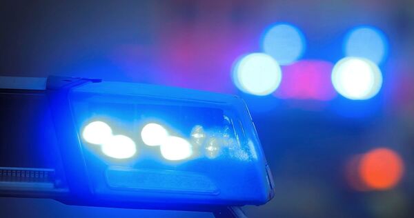 Die Polizei sucht Zeugen. Die Polizei sucht Zeugen.