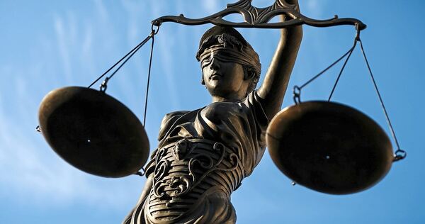 Ein „klärendes Gespräch unter Männern“ endete in Bietigheim-Bissingen mit ziemlichen Verletzungen. Ein „klärendes Gespräch unter Männern“ endete in Bietigheim-Bissingen mit ziemlichen Verletzungen.