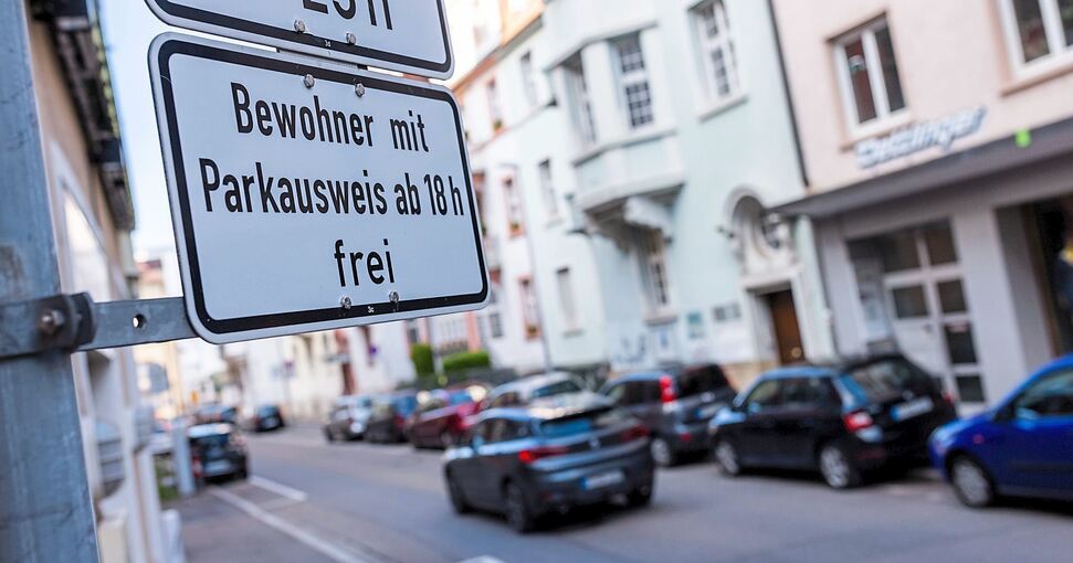 Rathaus überlastet: Warum man in Ludwigsburg aktuell lange auf einen  Bewohnerparkausweis wartet