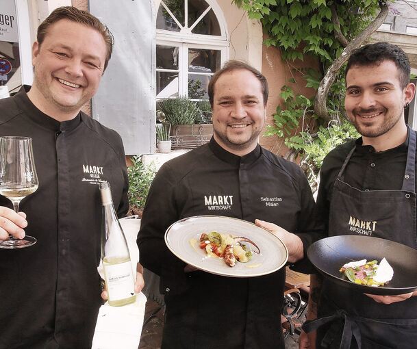 Gutes Essen, gute Weine, gute Stimmung: Frank Land, Sebastian Maier und Sous-Chef Simon Axter (von links).