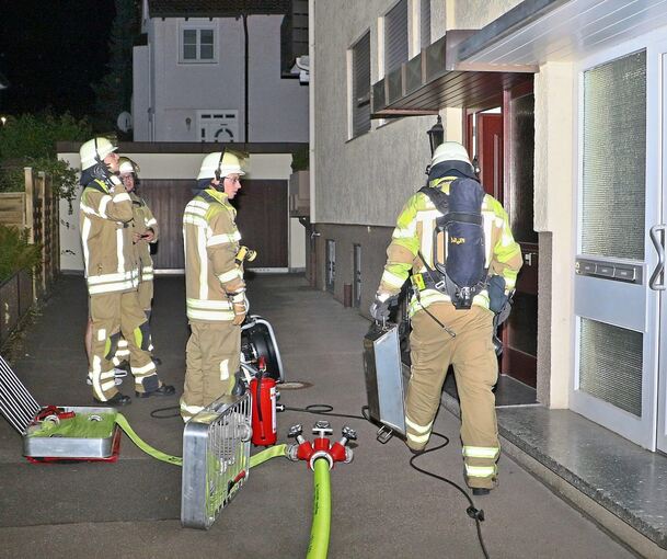 Die Einsatzkräfte am Brandmeldeort.