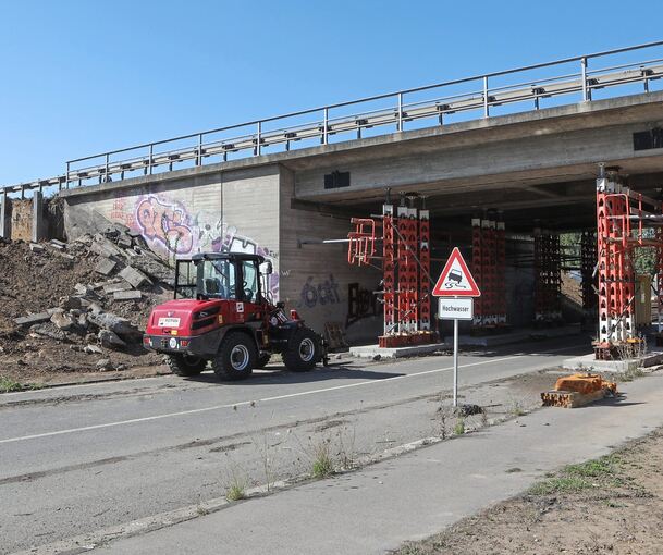 Eine Baustelle, die die Redaktion besonders nervt: die Brücke der B 27 auf Höhe des Autokinos südlich von Ludwigsburg.