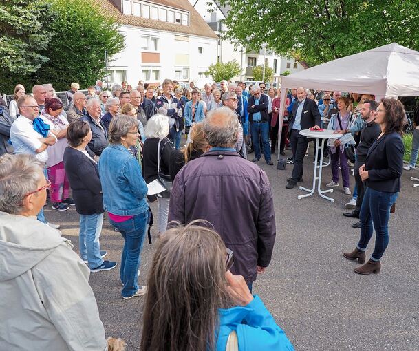 Zu einer Info-Veranstaltung haben Stadt und Landkreis Ludwigsburg eingeladen. Die Mitarbeiter bekommen den Anwohner-Frust zu spüren.