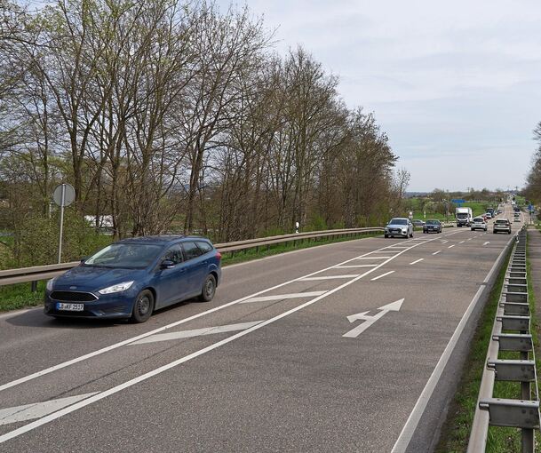 Derzeit wird die Brücke über die Autobahn bei Pleidelsheim saniert. Im Oktober geht das Land zudem die Instandsetzung der Straße von Murr Richtung A81 an. Eine Vollsperrung ist die Folge.