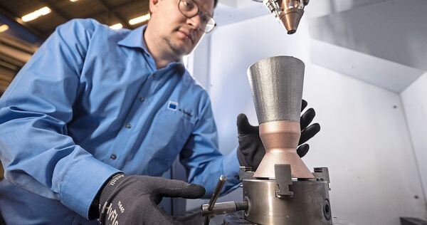 Mitarbeiter von Trumpf: Auch der Laserspezialist aus Ditzingen trägt zu den vielen Patentanmeldungen in der Region Stuttgart bei Mitarbeiter von Trumpf: Auch der Laserspezialist aus Ditzingen trägt zu den vielen Patentanmeldungen in der Region Stuttgart bei.