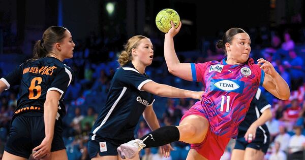 Jugendnationalspielerin Paula Hofer will mit der SGSB die Klasse halten, fällt aber vorerst mit einer Schulterverletzung aus. Jugendnationalspielerin Paula Hofer will mit der SGSB die Klasse halten, fällt aber vorerst mit einer Schulterverletzung aus.