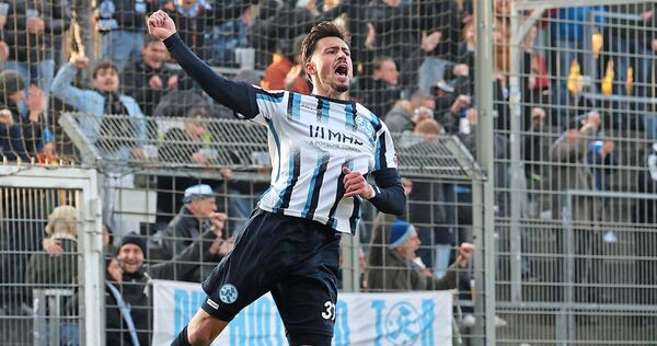 Treffsicherer Angreifer: Flamur Berisha bejubelt einen seiner neun Saisontreffer. Treffsicherer Angreifer: Flamur Berisha bejubelt einen seiner neun Saisontreffer.