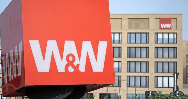 Kornwestheim: Das Logo des Finanzkonzerns Wüstenrot & Württembergische Gruppe (W&W) ist am Firmencampus zu sehen Kornwestheim: Das Logo des Finanzkonzerns Wüstenrot & Württembergische Gruppe (W&W) ist am Firmencampus zu sehen