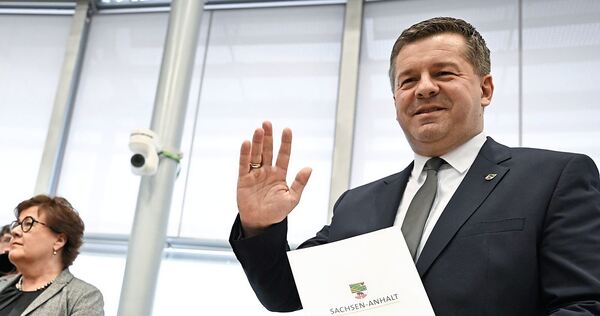 Für viele der rund zwei Millionen Menschen in Sachsen-Anhalt noch ein relativ unbeschriebenes Blatt: Sven Schulze. Foto: Hendrik Für viele der rund zwei Millionen Menschen in Sachsen-Anhalt noch ein relativ unbeschriebenes Blatt: Sven Schulze.