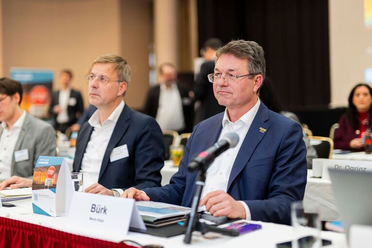 Erste Tarifrunde der Chemie- und Pharmaindustrie Erste Tarifrunde der Chemie- und Pharmaindustrie