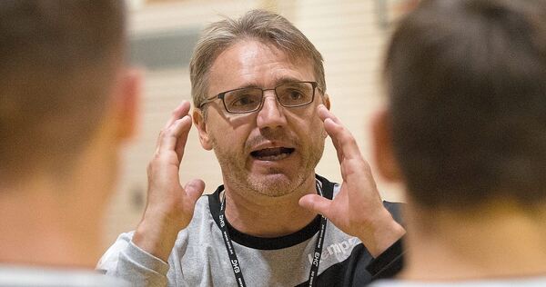 Jürgen Buck. Jürgen Buck.