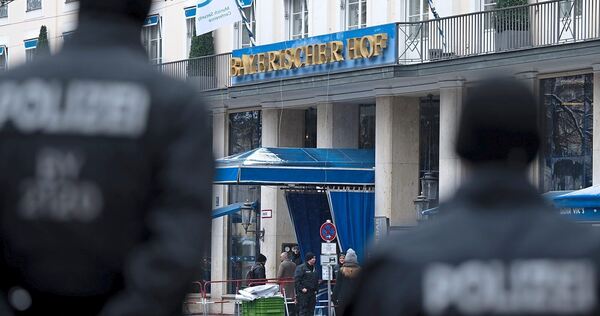 Das Hotel „Bayerischer Hof“ wird ab Freitag wieder Schauplatz der Münchner Sicherheitskonferenz – und damit auch Schauplatz der Das Hotel „Bayerischer Hof“ wird ab Freitag wieder Schauplatz der Münchner Sicherheitskonferenz – und damit auch Schauplatz der Weltpolitik, so wie hier 2025.