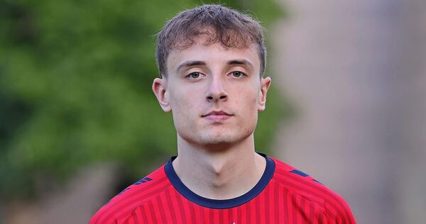 In Lübeck ins kalte Wasser geworfen: SG-Rechtsaußen Nico Bacani. Foto: Baumann In Lübeck ins kalte Wasser geworfen: SG-Rechtsaußen Nico Bacani.