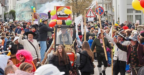 Ausgelassene Stimmung herrscht beim Faschingsumzug der Carnevalsfreunde Murr. Ausgelassene Stimmung herrscht beim Faschingsumzug der Carnevalsfreunde Murr.
