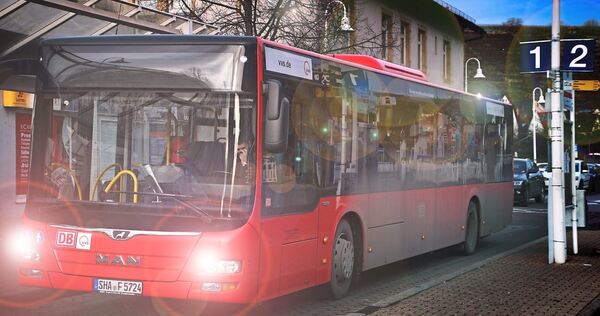 Ein Linienbus am Besigheimer Bahnhof: Die Busse fahren häufig weitgehend leer durch die Stadt. Ein Linienbus am Besigheimer Bahnhof: Die Busse fahren häufig weitgehend leer durch die Stadt.