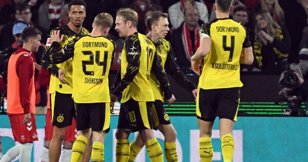 1. FC Köln - Borussia Dortmund 1. FC Köln - Borussia Dortmund