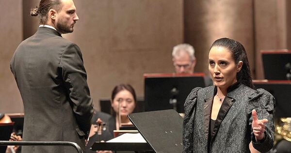 Ein bisschen „Was wäre wenn?“-Atmosphäre: Das Nationaltheater Mannheim präsentiert „Lucrezia Borgia“. Ein bisschen „Was wäre wenn?“-Atmosphäre: Das Nationaltheater Mannheim präsentiert „Lucrezia Borgia“.