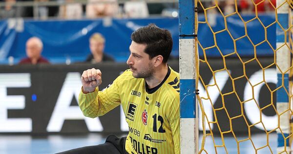 Starker Auftritt: SG-Keeper Martin Tomovski. Foto: Baumann Starker Auftritt: SG-Keeper Martin Tomovski.