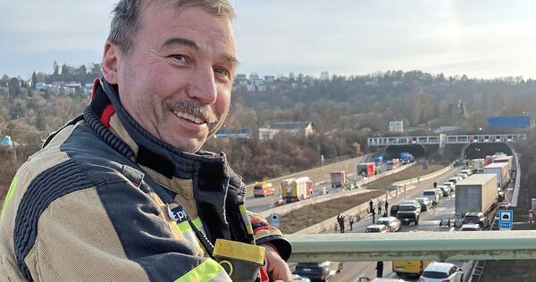 Am Dienstag noch im Einsatz am Engelbergtunnel, am Sonntag dann der strahlende Wahlsieger im Wahlkreis Vaihingen: Konrad Epple. Am Dienstag noch im Einsatz am Engelbergtunnel, am Sonntag dann der strahlende Wahlsieger im Wahlkreis Vaihingen: Konrad Epple.
