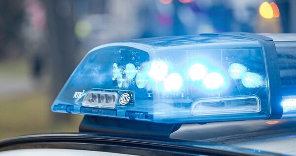 Die Polizei sucht Zeugen. Die Polizei sucht Zeugen.