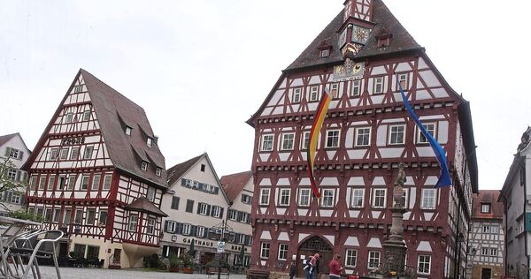 Finanzschock im Markgröninger Rathaus: Die Stadt muss dieses Jahr wohl mit sieben Millionen Euro weniger aus der Gewerbesteuer a Finanzschock im Markgröninger Rathaus: Die Stadt muss dieses Jahr wohl mit sieben Millionen Euro weniger aus der Gewerbesteuer auskommen.