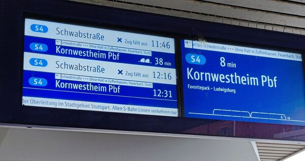 Mal wieder eine Störung im S-Bahnnetz, hier im März 2023 an einer Oberleitung. Die Folgen wie Ausfälle oder andere Endhaltestell Mal wieder eine Störung im S-Bahnnetz, hier im März 2023 an einer Oberleitung. Die Folgen wie Ausfälle oder andere Endhaltestellen schlagen sich dann nicht nur auf einer Linie nieder, sondern rasch auf allen.