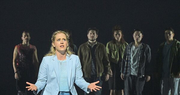 Regisseurin Pascale-Sabine Chevroton inszeniert die bekannte „Rockoper“ in Heilbronn - unter anderem mit Valerie Gels und Gunnar Regisseurin Pascale-Sabine Chevroton inszeniert die bekannte „Rockoper“ in Heilbronn - unter anderem mit Valerie Gels und Gunnar Frietsch auf der Bühne.