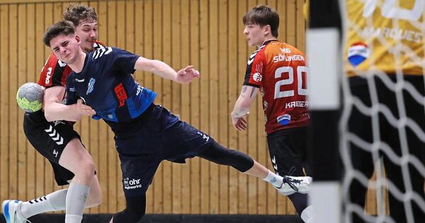 Überragend: Henri Haug (Mitte) ist nur schwer zu stoppen. Überragend: Henri Haug (Mitte) ist nur schwer zu stoppen.