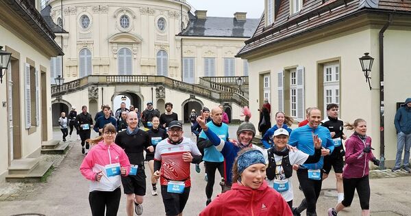 Schloss Solitude bietet eine prächtige Kulisse für den Start. Schloss Solitude bietet eine prächtige Kulisse für den Start.