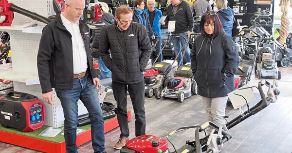 Von E-Mobilität bis Gartenideen: Besucher erleben bei der Messe die ganze Bandbreite regionaler Unternehmen. Von E-Mobilität bis Gartenideen: Besucher erleben bei der Messe die ganze Bandbreite regionaler Unternehmen.