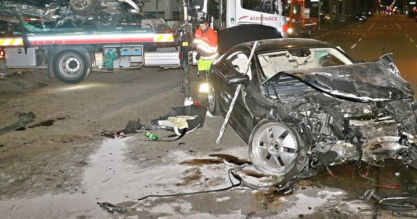 Tragisches Ende eines Rennens mit zwei Toten am 20. März 2025 auf der Schwieberdinger Straße: Lebenslang bekommt G. für diese Ta Tragisches Ende eines Rennens mit zwei Toten am 20. März 2025 auf der Schwieberdinger Straße: Lebenslang bekommt G. für diese Tat. Streng genommen ist es der 114. Verstoß in den 14 Jahren, in denen er den Führerschein hat.