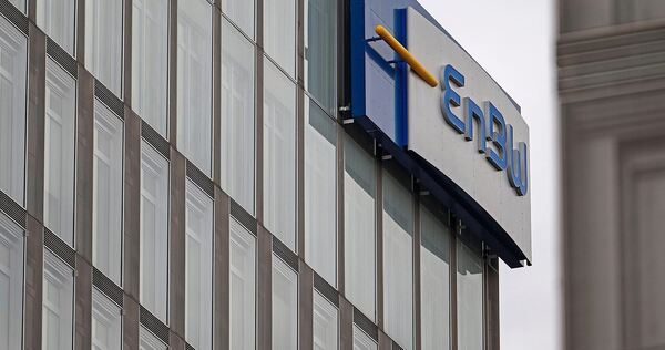 Der Energiekonzern EnBW beginnt den Bau eines riesigen Batteriespeichers in Marbach. Mit 100 Megawattstunden soll er rechnerisch Der Energiekonzern EnBW beginnt den Bau eines riesigen Batteriespeichers in Marbach. Mit 100 Megawattstunden soll er rechnerisch einen Tag lang eine Kleinstadt versorgen können.