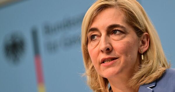 Ministerin Warken zur Finanzreform der gesetzlichen Krankenkasse Ministerin Warken zur Finanzreform der gesetzlichen Krankenkasse