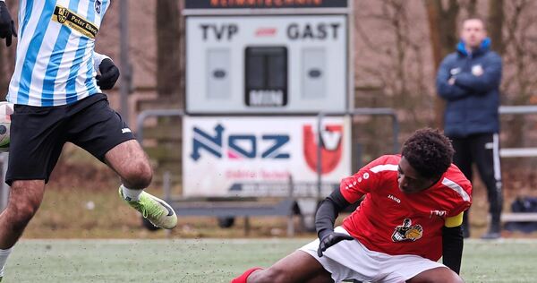 Nicht aufgeben, wenn man am Boden liegt: Dass der TV Pflugfelden die Saison durchzieht, bringt dem Club Respekt ein. Foto: Bauma Nicht aufgeben, wenn man am Boden liegt: Dass der TV Pflugfelden die Saison durchzieht, bringt dem Club Respekt ein.