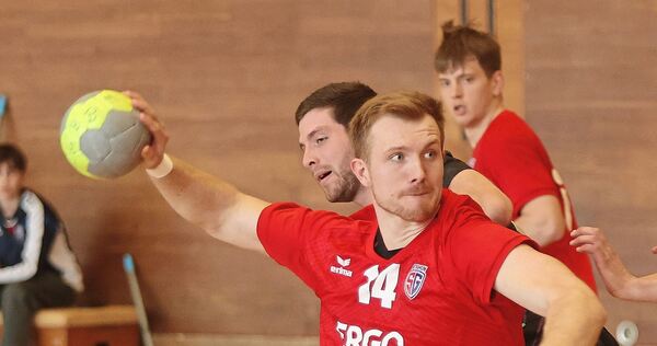 Nur eine Halbzeit lang konkurrenzfähig: Hendrik Prahst und die SG BBM Bietigheim II. Nur eine Halbzeit lang konkurrenzfähig: Hendrik Prahst und die SG BBM Bietigheim II.