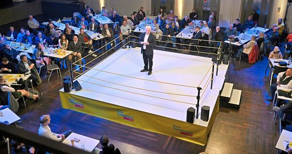 Mag den verbalen Schlagabtausch: Wolfgang Kubicki, hier beim politischen Aschermittwoch der bayerischen FDP im Februar in Dingol Mag den verbalen Schlagabtausch: Wolfgang Kubicki, hier beim politischen Aschermittwoch der bayerischen FDP im Februar in Dingolfing. Der Vize der Bundes-FDP will als Vorsitzender kandidieren.