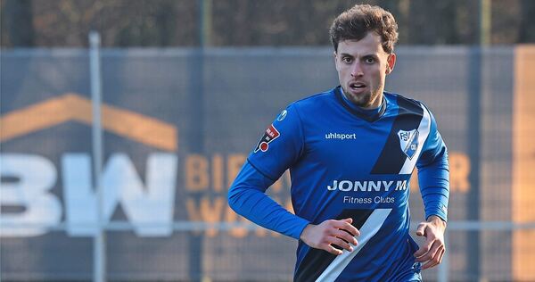 Andre Sirianni trägt weiter das Trikot der Nullachter. Andre Sirianni trägt weiter das Trikot der Nullachter.