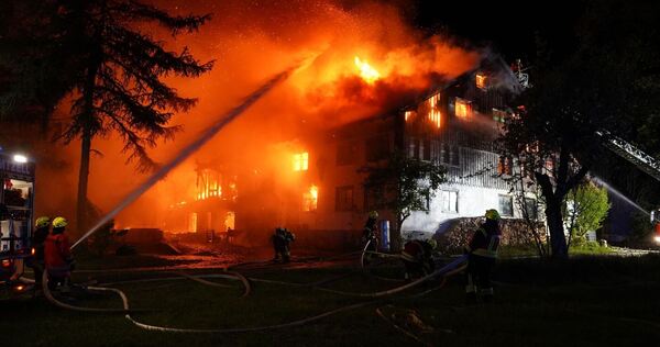 Millionenschaden nach Großbrand auf Hof Millionenschaden nach Großbrand auf Hof