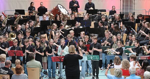 Junge Musiker der Stadtkapelle Bönnigheim beeindrucken das Publikum. Junge Musiker der Stadtkapelle Bönnigheim beeindrucken das Publikum.