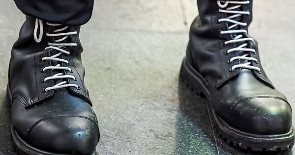 Springerstiefel sind bei jungen Rechtsextremen wieder angesagt. Springerstiefel sind bei jungen Rechtsextremen wieder angesagt.