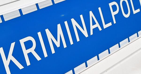 Die Kriminalpolizei sucht Zeugen, die den Dieb beobachten konnten. Die Kriminalpolizei sucht Zeugen, die den Dieb beobachten konnten.