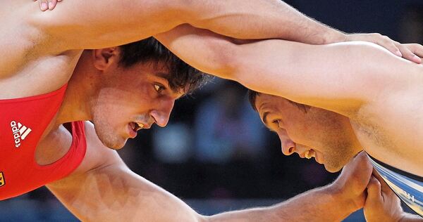Zwei Ringer im Infight: Die Sportart ist seit der Antike olympisch. In Kornwestheim hat Yasar Demir die Ringerjugend der Skizunf Zwei Ringer im Infight: Die Sportart ist seit der Antike olympisch. In Kornwestheim hat Yasar Demir die Ringerjugend der Skizunft groß gemacht – doch jetzt ist er fristlos raus.