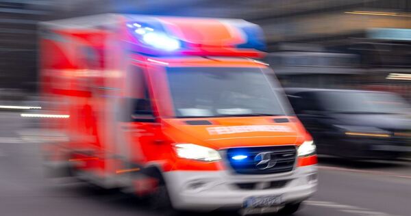 Krankenwagen im Einsatz Krankenwagen im Einsatz