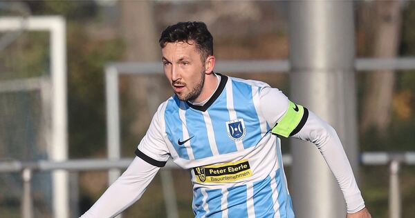 Rechtzeitig zur Relegation wieder ins Training eingestiegen: Schwieberdingens Kapitän Maximilian Graf. Rechtzeitig zur Relegation wieder ins Training eingestiegen: Schwieberdingens Kapitän Maximilian Graf.