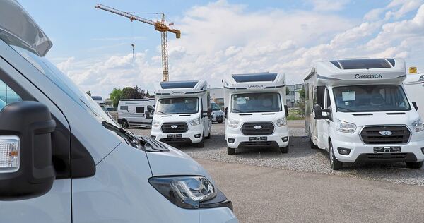 Am Kirchheimer Firmensitz von Schafhäutle: Das Unternehmen ist Händler für Reisemobile und Wohnwagen Am Kirchheimer Firmensitz von Schafhäutle: Das Unternehmen ist Händler für Reisemobile und Wohnwagen