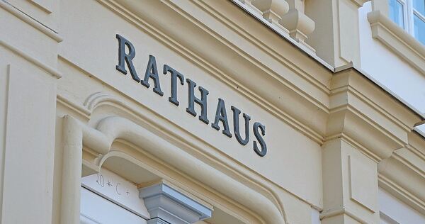 Ludwigsburg steckt in einer schweren Finanzkrise. Wie könnte der Ausweg aussehen? Ludwigsburg steckt in einer schweren Finanzkrise. Wie könnte der Ausweg aussehen?