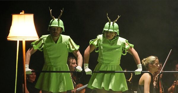 viel gewagt und viel gewonnen: „Der Freischütz“ bei den Schlossfestspielen an der ADK. viel gewagt und viel gewonnen: „Der Freischütz“ bei den Schlossfestspielen an der ADK.
