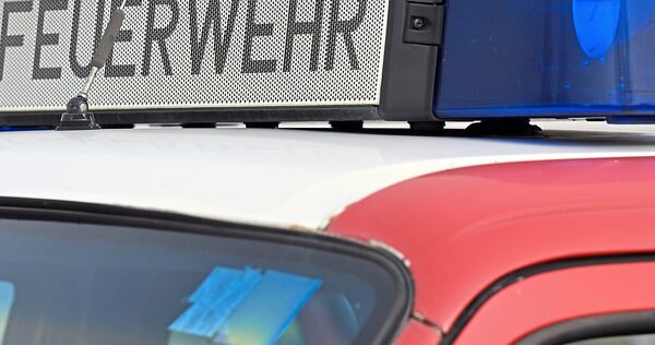 Einsatzfahrzeug der Feuerwehr. Einsatzfahrzeug der Feuerwehr.