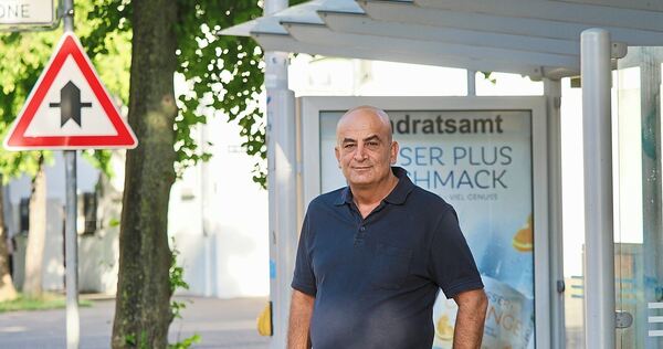 Mutiger Einsatz: Der Ludwigsburger Busfahrer Celal Toprak half am Freitagabend einer Frau und ihren Kindern in Markgröningen. Mutiger Einsatz: Der Ludwigsburger Busfahrer Celal Toprak half am Freitagabend einer Frau und ihren Kindern in Markgröningen.